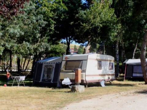 Emplacement - AVEC ÉLECTRICITÉ 16A - EAU