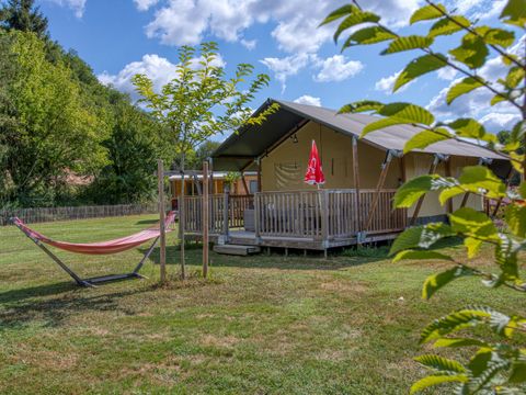 Tente en toile et en bois 4 personnes - Tente Safari 35m²