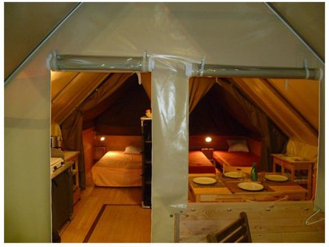 Tente en toile et en bois 4 personnes - La Cabane Toilée