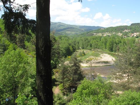 Emplacement - Tente ou Caravane ou Camping car