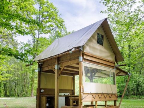 HÉBERGEMENT INSOLITE 2 personnes - Tente bivouac 1 ou 2 personnes