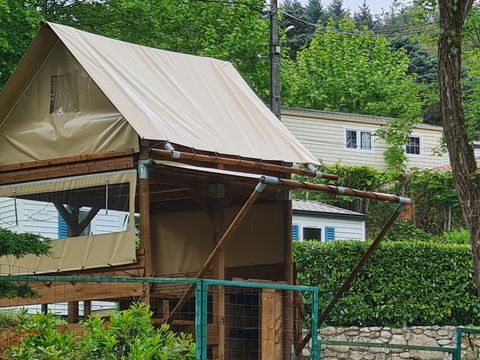 HÉBERGEMENT INSOLITE 2 personnes - Tente bivouac 1 ou 2 personnes
