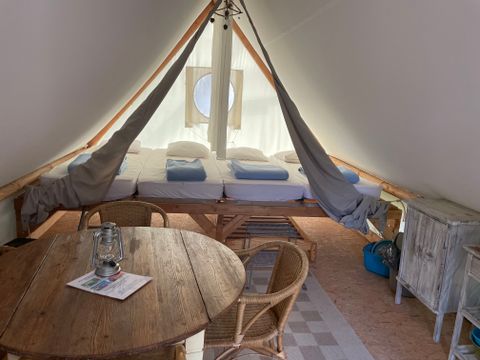 TENTE 4 personnes - Trappeur équipée