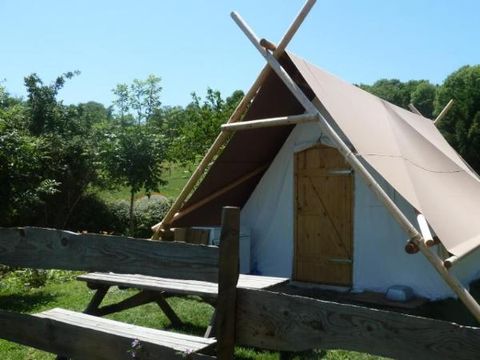 TENTE 4 personnes - Trappeur équipée