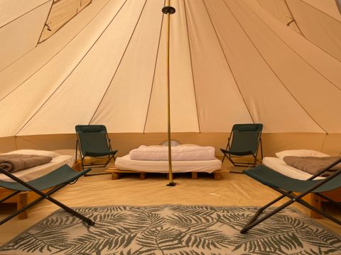 TENTE 4 personnes - Tipi équipée
