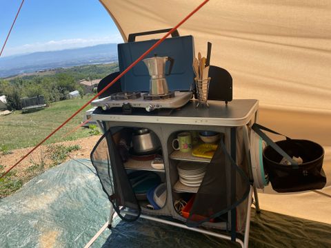 TENTE 4 personnes - Tipi équipée