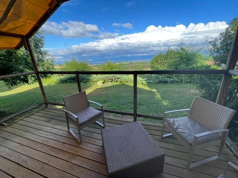 Tente en toile et en bois 4 personnes - Lodge équipée