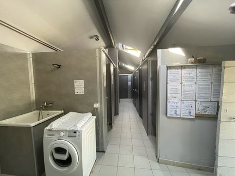 Tente en toile et en bois 4 personnes - Lodge équipée