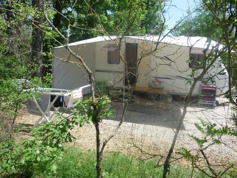 Emplacement - Emplacement Stabilisé (caravane ou camping car)