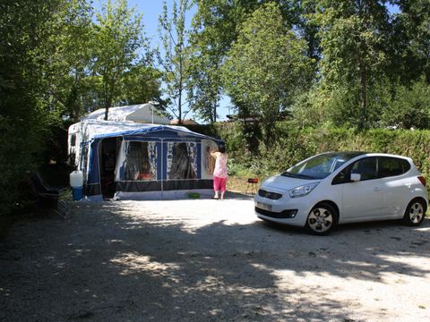 Emplacement - Emplacement Stabilisé (caravane ou camping car)