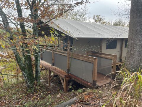Tente en toile et en bois 5 personnes - Tente Kenya avec SDB
