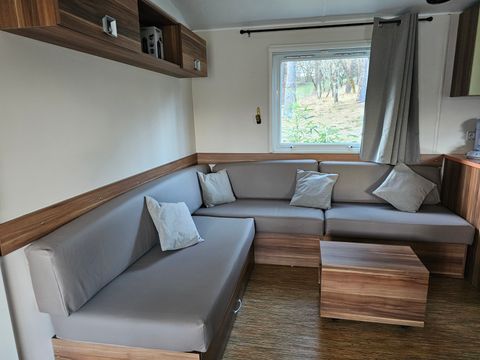 MOBILHOME 4 personnes - avec vue sur l'étang 1/4 pers.