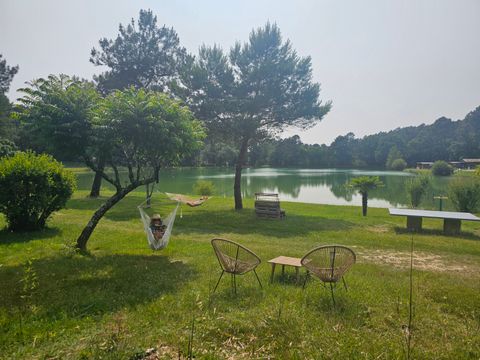 MOBILHOME 4 personnes - avec vue sur l'étang 1/4 pers.