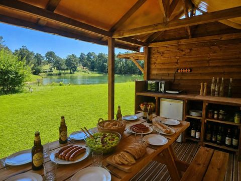 Emplacement - EMPLACEMENT VIP FACE A L 'ETANG AVEC SALLE DE BAIN ET CUISINE PRIVATIVE 2 pers