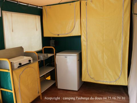 BUNGALOW TOILÉ 4 personnes - sans sanitaires