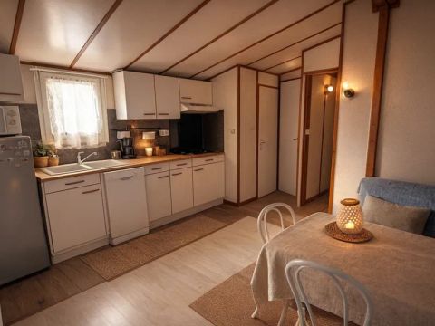 MOBILHOME 6 personnes - Mobil Home Aqua 2 ch 4/6 pers Terrasse Semi-Couverte TV