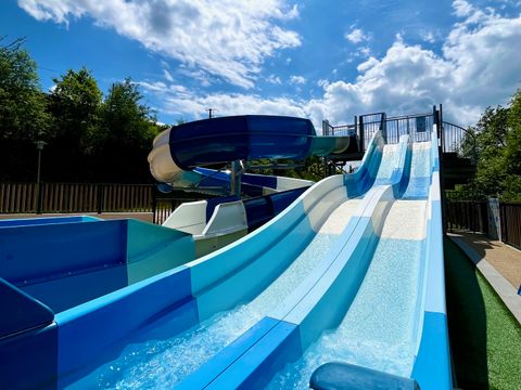 Camping Paradis - Village De Vacances La Gineste - Camping Cantal - Image N°6