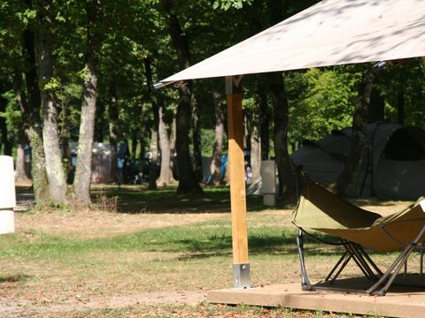 TENTE 5 personnes - Freeflower Confort 37m² (2 chambres) dont terrasse couverte 13m² (sans sanitaires)