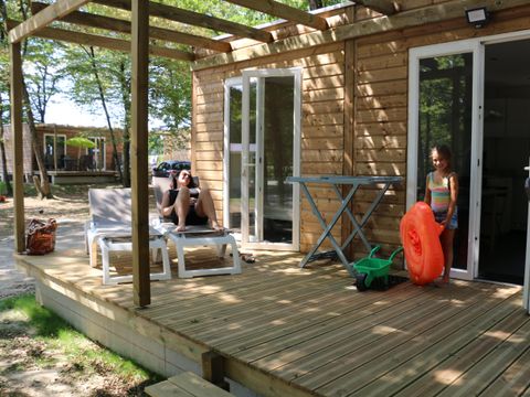 CHALET 4 personnes - Premium 35m² (2 chambres - 2 salles de bain) TV - Lave vaisselle