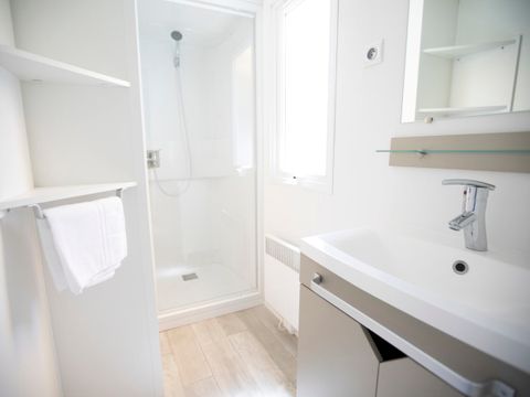 MOBILHOME 4 personnes - Besson