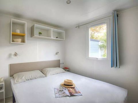 MOBILHOME 6 personnes - Comfort | 3 Ch. | 6 Pers. | Terrasse surélevée | Clim. | TV