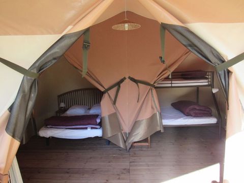 Bungalow toilé 5 personnes - 2 chambres - 30m² - Sans sanitaires