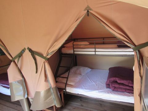 Bungalow toilé 5 personnes - 2 chambres - 30m² - Sans sanitaires