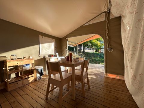 HÉBERGEMENT INSOLITE 4 personnes - LODGE Canada (sans sanitaires) 4 personnes 