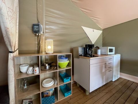 HÉBERGEMENT INSOLITE 4 personnes - LODGE Canada (sans sanitaires) 4 personnes 