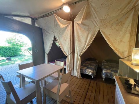 Insolite 4 personnes - LODGE Canada (sans sanitaires) 4 personnes