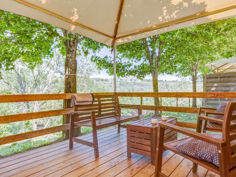 HÉBERGEMENT INSOLITE 6 personnes - Lodge Insolite Premium Pagan - 2 chambres et sanitaires