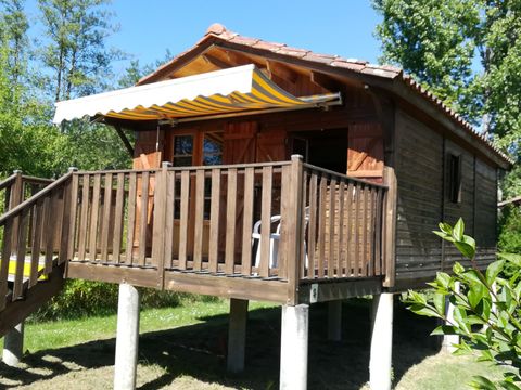 HÉBERGEMENT INSOLITE 6 personnes - Chalet sur pilotis - 3 chambres