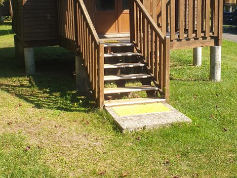 HÉBERGEMENT INSOLITE 2 personnes - Hutte - 1 chambre