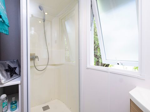 MOBILHOME 4 personnes - Privilège PREMIUM- 2 chambres + climatisation - 27m² -