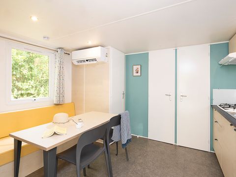 MOBILHOME 8 personnes - Mobil-home Tribu Confort 48m² (4 chambres) - 2 salles de bain + TV + Clim + Terrasse