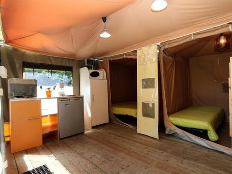 BUNGALOW TOILÉ 5 personnes - (sans sanitaires)