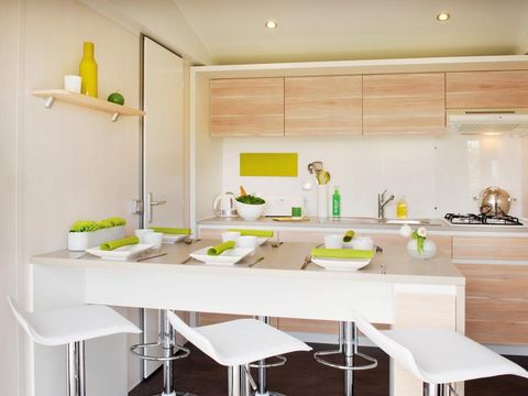 MOBILHOME 6 personnes - FOREZ- Mobil Home 5* 6 pers