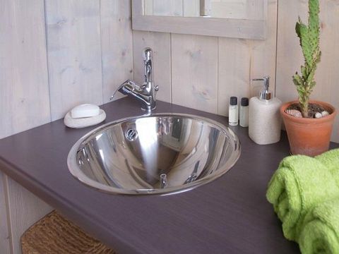 Tente en toile et en bois 5 personnes - Lodge - Insolite 5* 5 pers