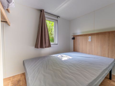 MOBILHOME 6 personnes - COTTAGE Premium SPA privé  35m² 3 ch + TV + Lave-vaisselle + climatisation + plancha + terrasse XL