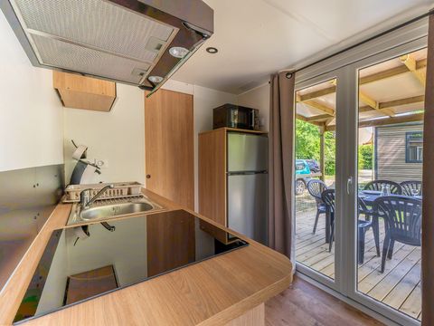 MOBILHOME 6 personnes - COTTAGE Premium SPA privé  35m² 3 ch + TV + Lave-vaisselle + climatisation + plancha + terrasse XL