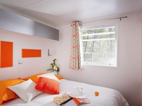 MOBILHOME 6 personnes - Mobil home Premium 29m² (2 chambres) + terrasse couverte + Lave vaisselle + TV + Climatisation 4/6 pers