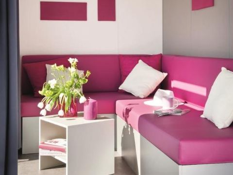 MOBILHOME 6 personnes - Mobil home Premium 29m² (2 chambres) + terrasse couverte + Lave vaisselle + TV + Climatisation 4/6 pers