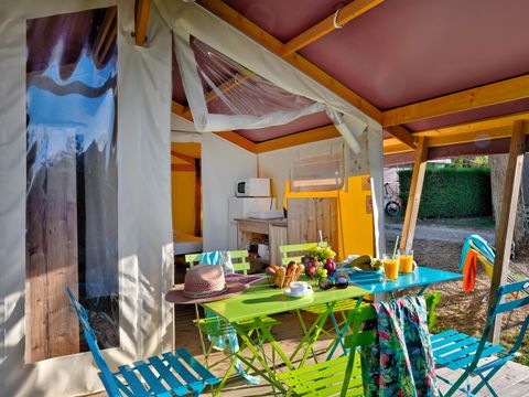 BUNGALOW TOILÉ 4 personnes - Freeflower Confort 22m² (2 chambres) + Terrasse couverte 5 pers