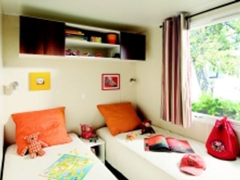 MOBILHOME 6 personnes -  Mobil home Confort 31m² (3 chambres) + terrasse couverte + TV 6 pers