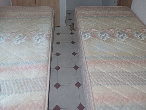 MOBILHOME 4 personnes - 2 chambres - Sans sanitaire ni WC