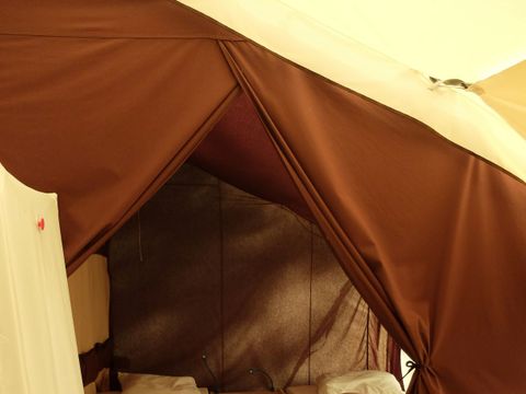 Tente 4 personnes - LODGE (Sans sanitaires)