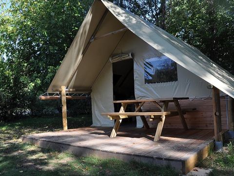 Tente en toile et en bois 4 personnes - Amazone (pas de sanitaires)