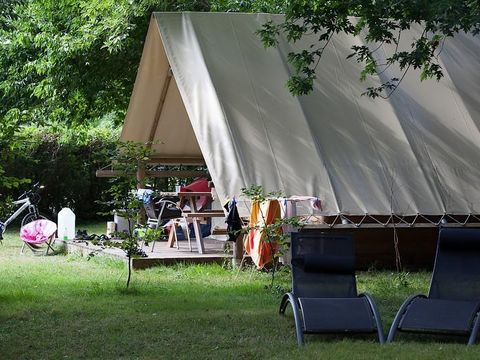 Tente en toile et en bois 4 personnes - Amazone (pas de sanitaires)