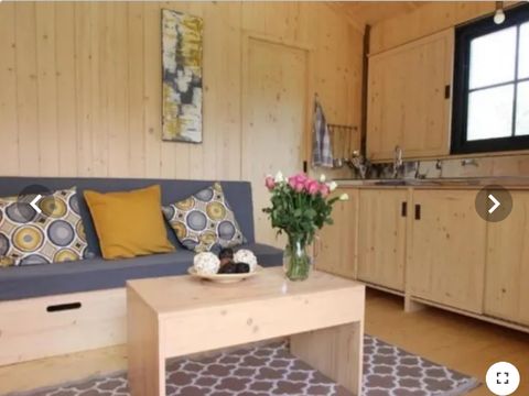 CHALET 5 personnes - Cottage premium (2022) bord de rivière, 2 chambres, terrasse couverte 5 pers