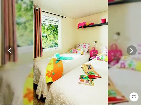 MOBILHOME 4 personnes - Le Chêne (2 chambres) Arrivée Dimanche - BORD RIVIERE - Grande terrasse - TV - Free Wifi*